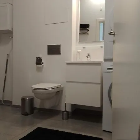 Dejlig Lejlighed I Havn With King Size Bed Hotel